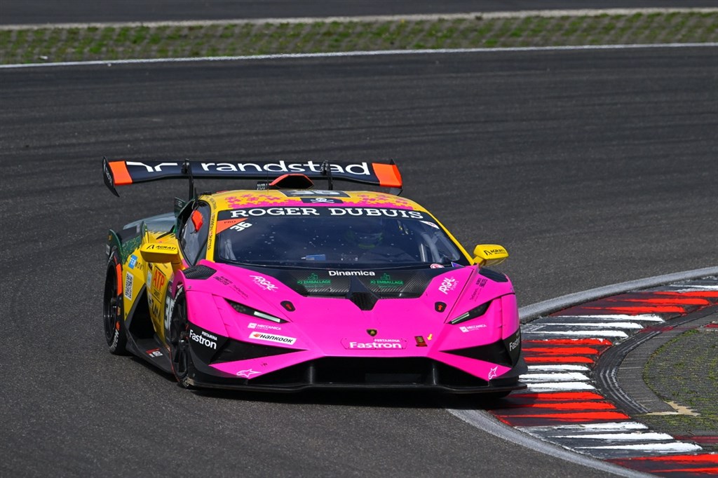 Silas Rytter sigter efter guld til EM og VM på Monza.
(Foto: FOTOSPEEDY)